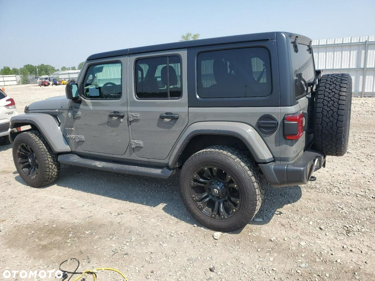 Jeep Wrangler - 2