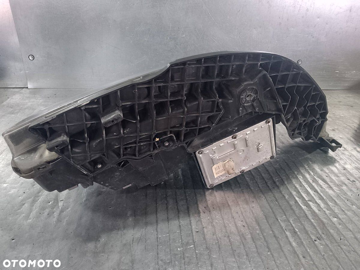 LAMPA PRZÓD LEWA XENON RENAULT LAGUNA II LIFT 8200354740 - 9
