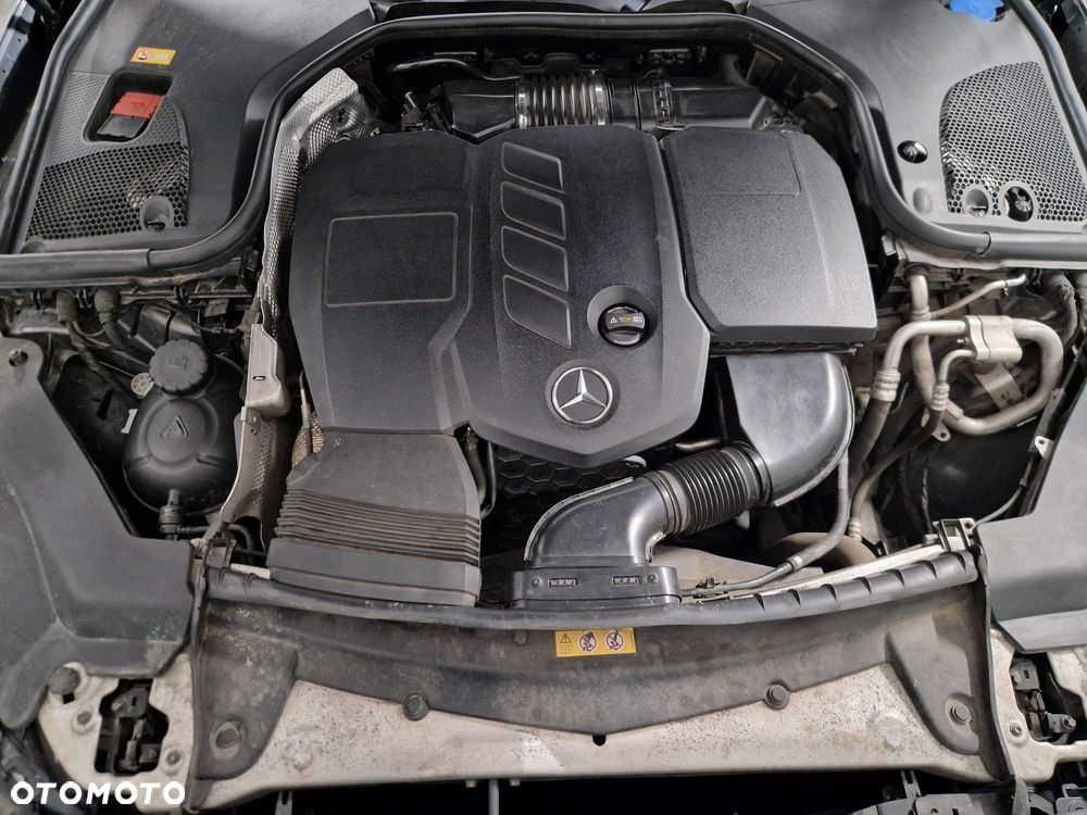 Mercedes-Benz Klasa E 220 d 9G-TRONIC - 11