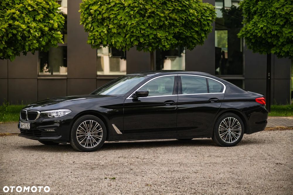 BMW Seria 5 518d Luxury Line sport - 4