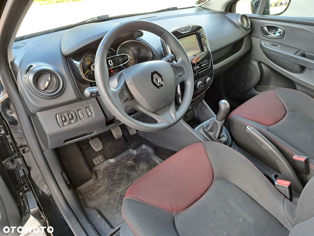 Renault Clio - 15