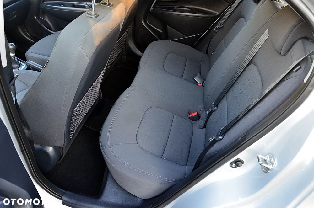 Kia Rio - 13