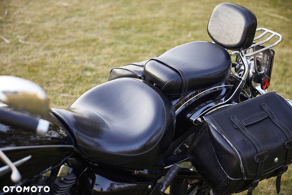 Yamaha Road Star - 9