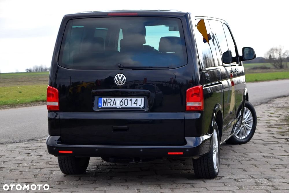 Volkswagen Multivan - 12