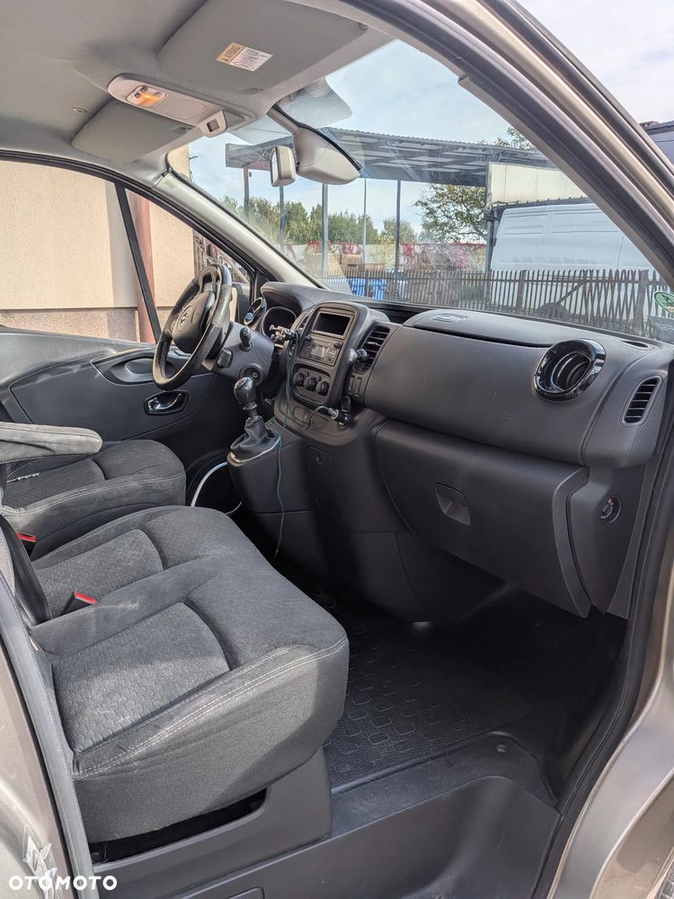 Opel Vivaro - 19