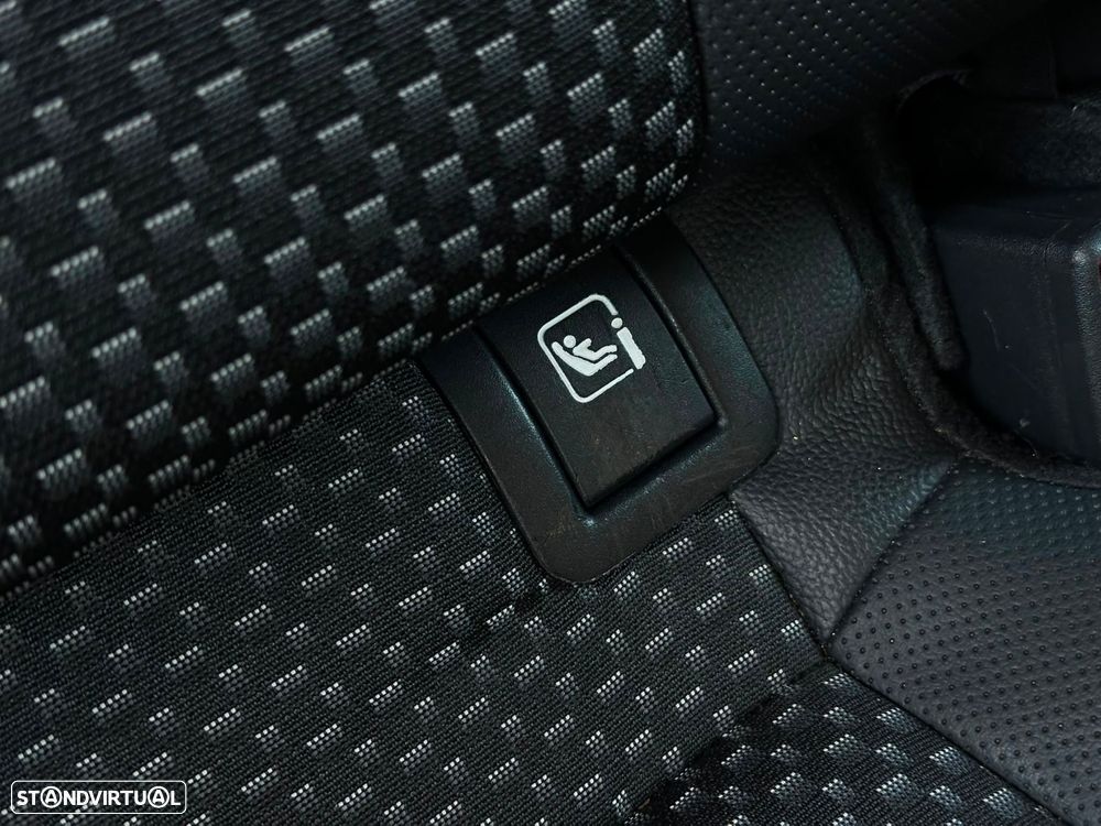 Kia XCeed 1.6 GDi PHEV Tech - 11