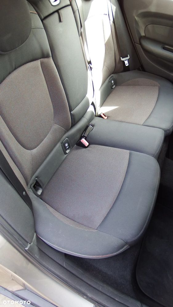 MINI Clubman Cooper D - 10