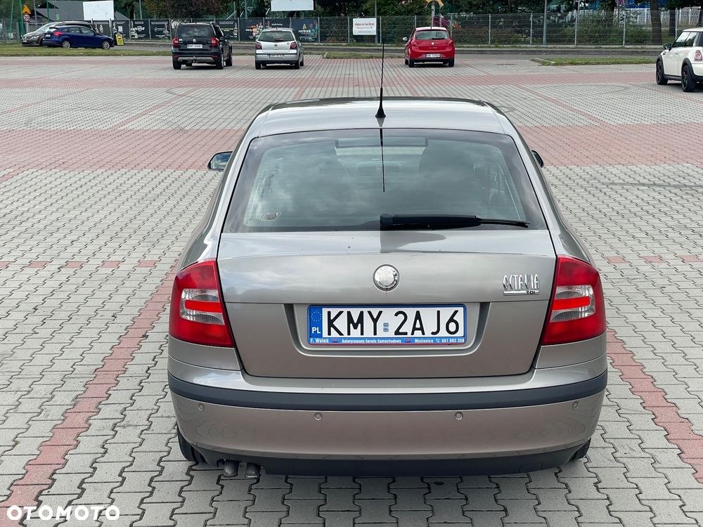 Skoda Octavia 1.9 TDI Classic DSG - 6