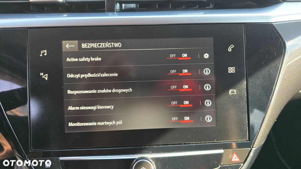 Opel Corsa 1.2 Direct Injection Turbo Start/Stop GS - 34