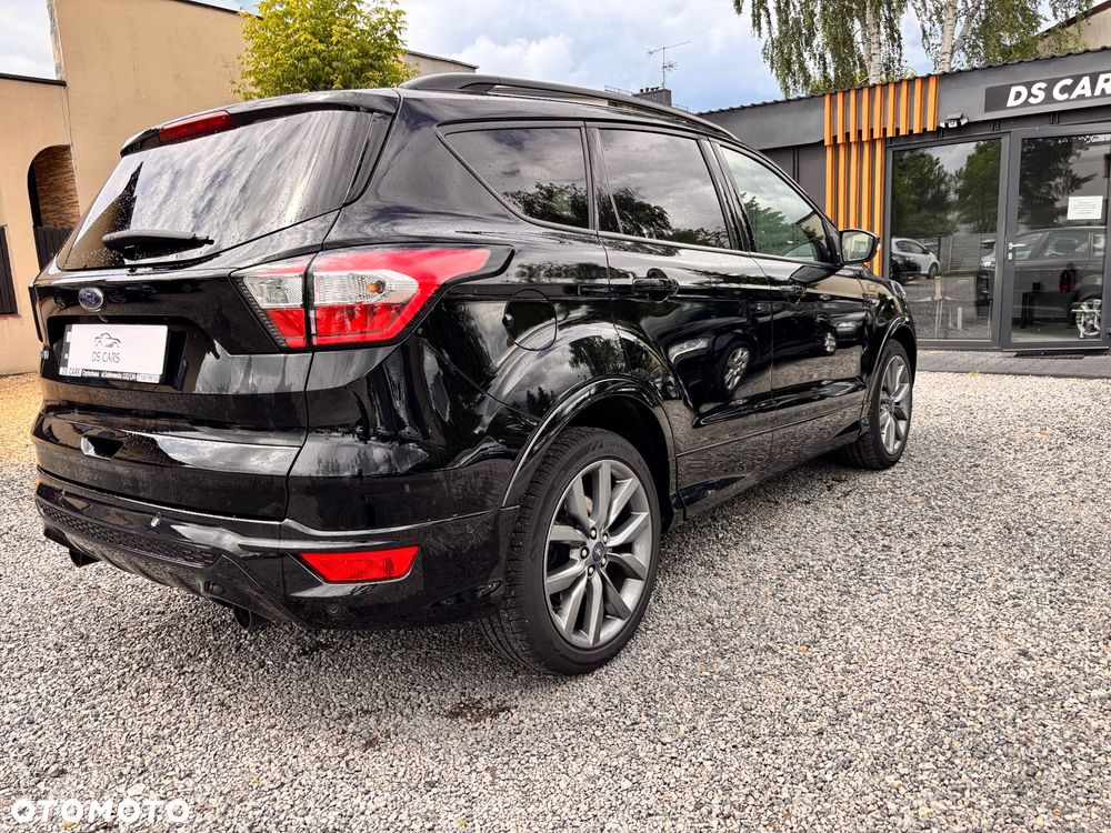 Ford Kuga - 12