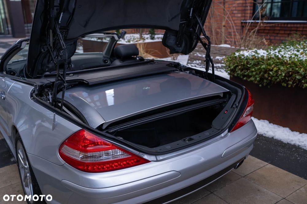 Mercedes-Benz SL - 29