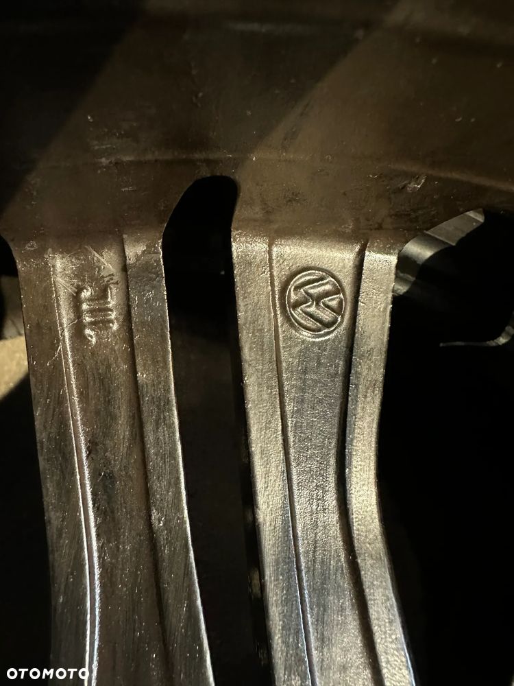 Felga VW 5x112 8J x 18 ET 44 3AA601025L 1szt. - 5