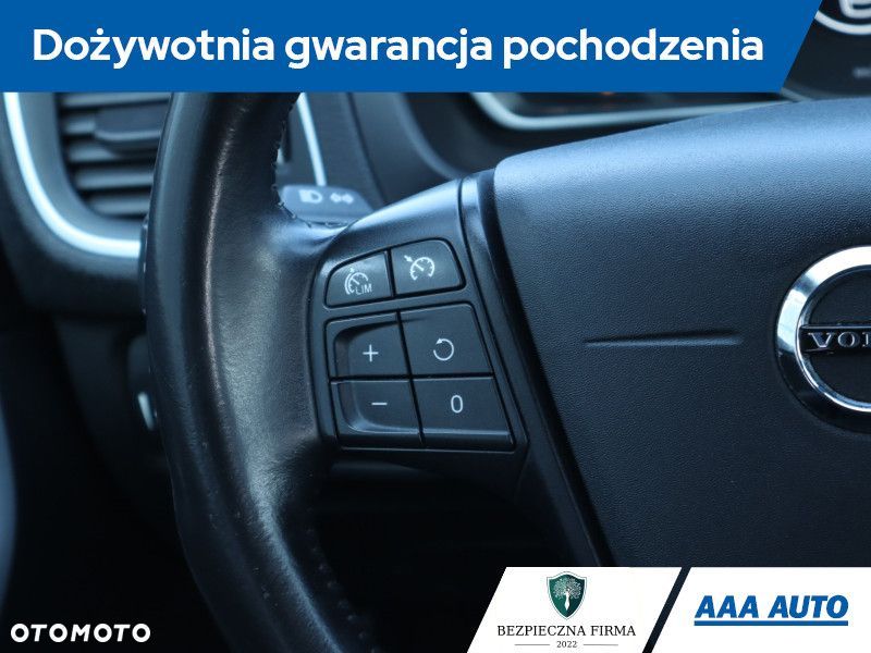 Volvo V40 - 21