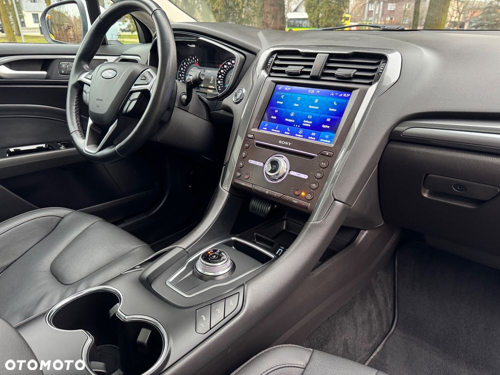 Ford Mondeo 2.0 TDCi Titanium PowerShift - 30