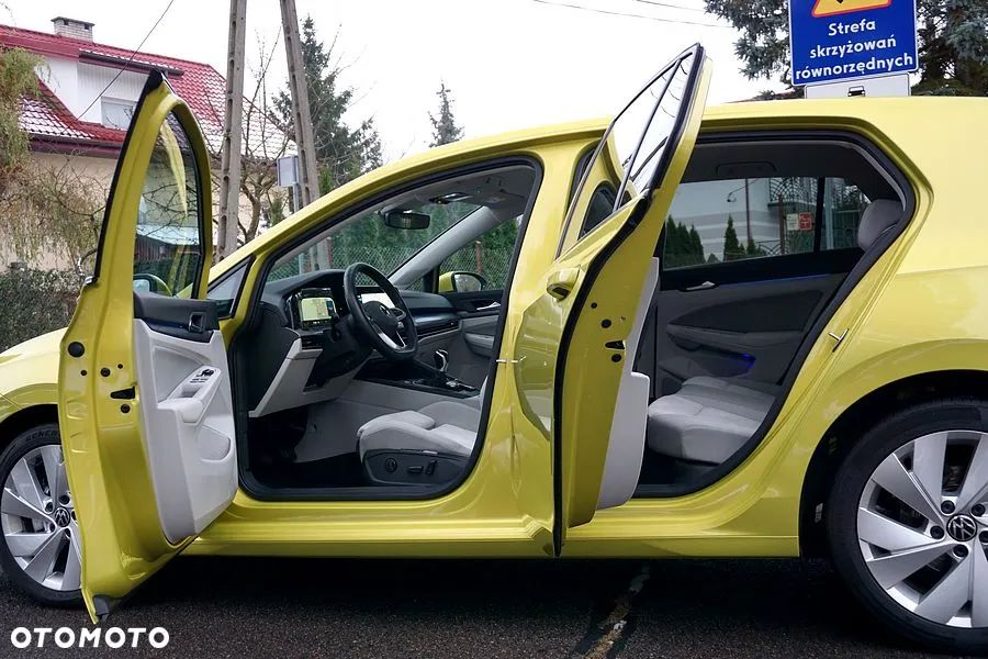 Volkswagen Golf - 12