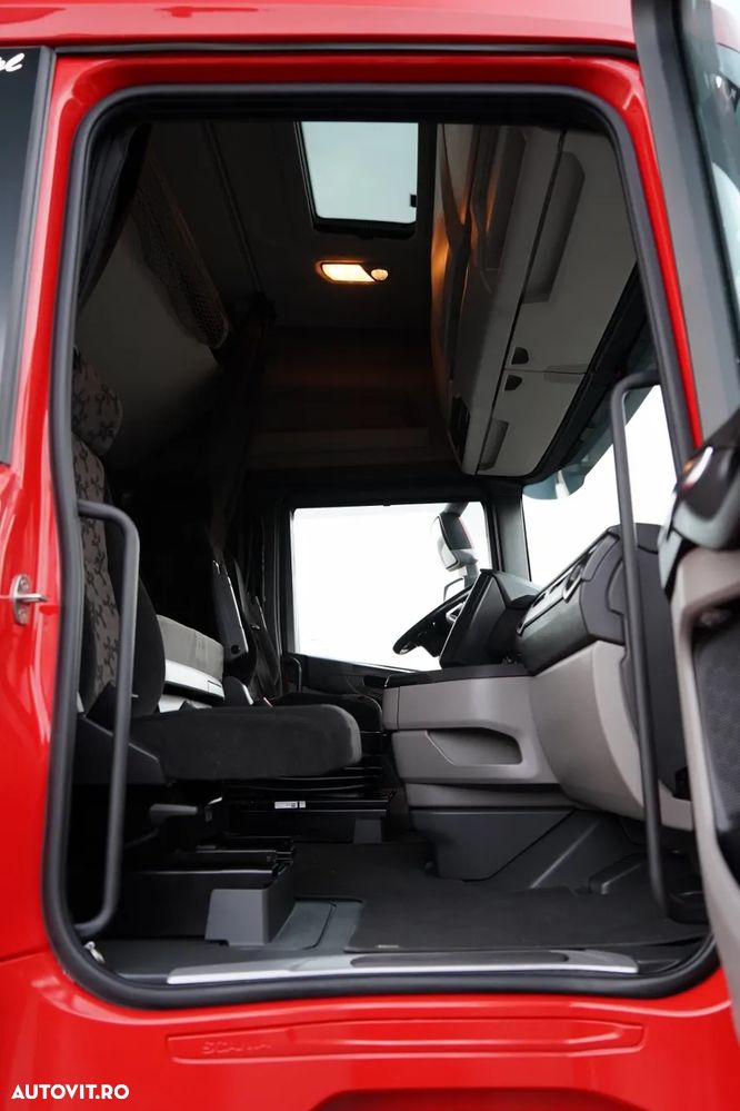 Scania S 460 / CORTINĂ 8.1 M / 60 M3 / SOLO / 6X2 / PUNTE RIDICATĂ / PUNTE DIRECȚIE - 37