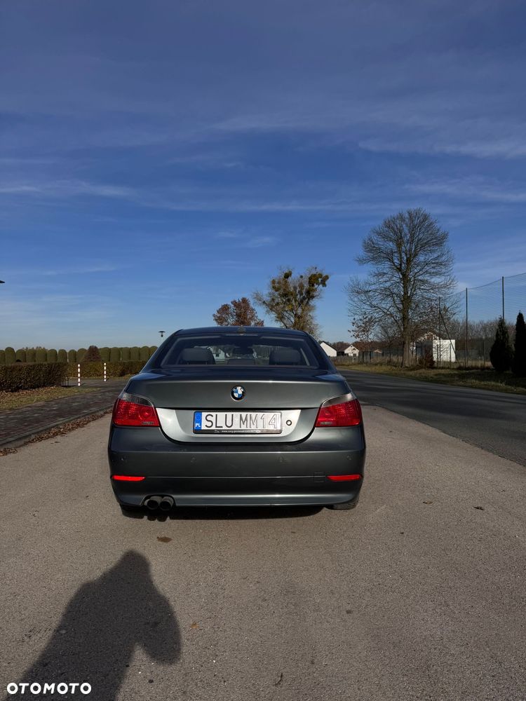 BMW Seria 5 520i - 8