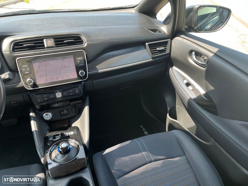 Nissan Leaf 40 kWh Tekna - 24