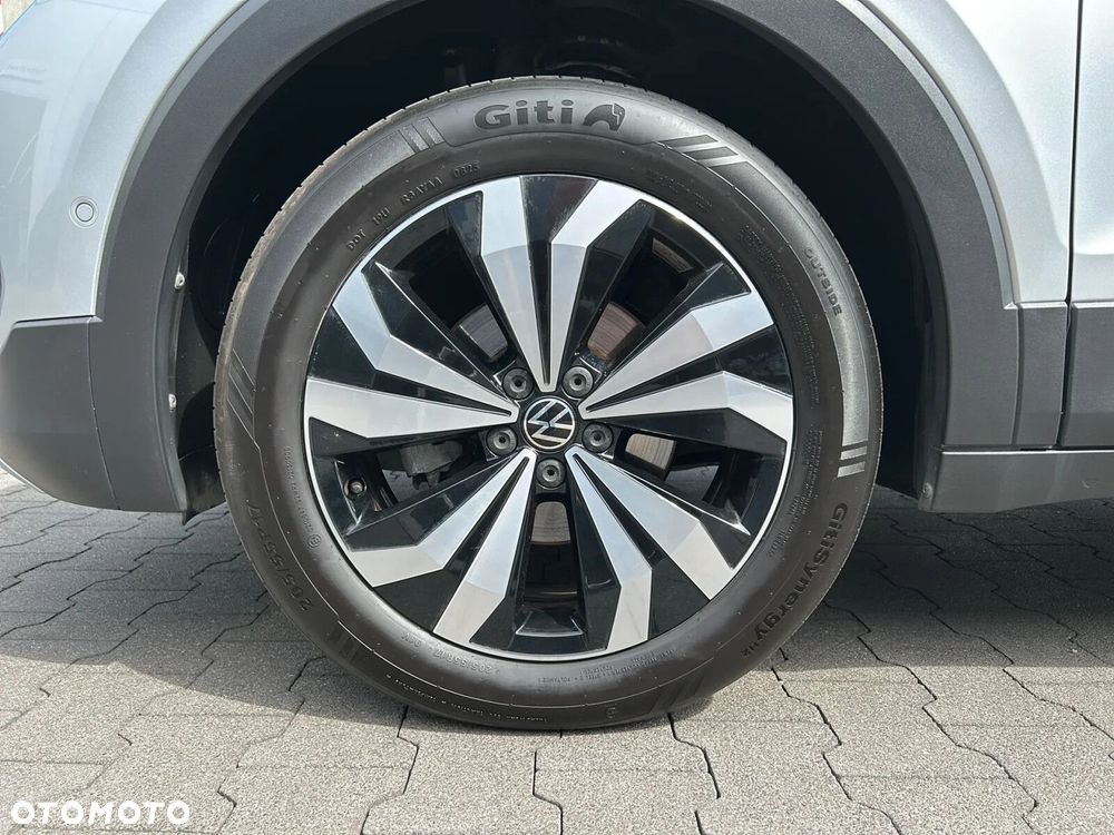 Volkswagen T-Cross - 36