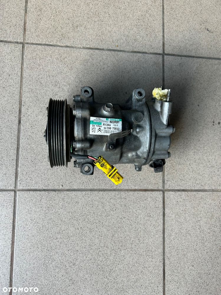 Citroen Berlingo III kompresor klimatyzacji 9659875880 sprężarka Peugeot Partner III 08-18 rok 1.6 - 1
