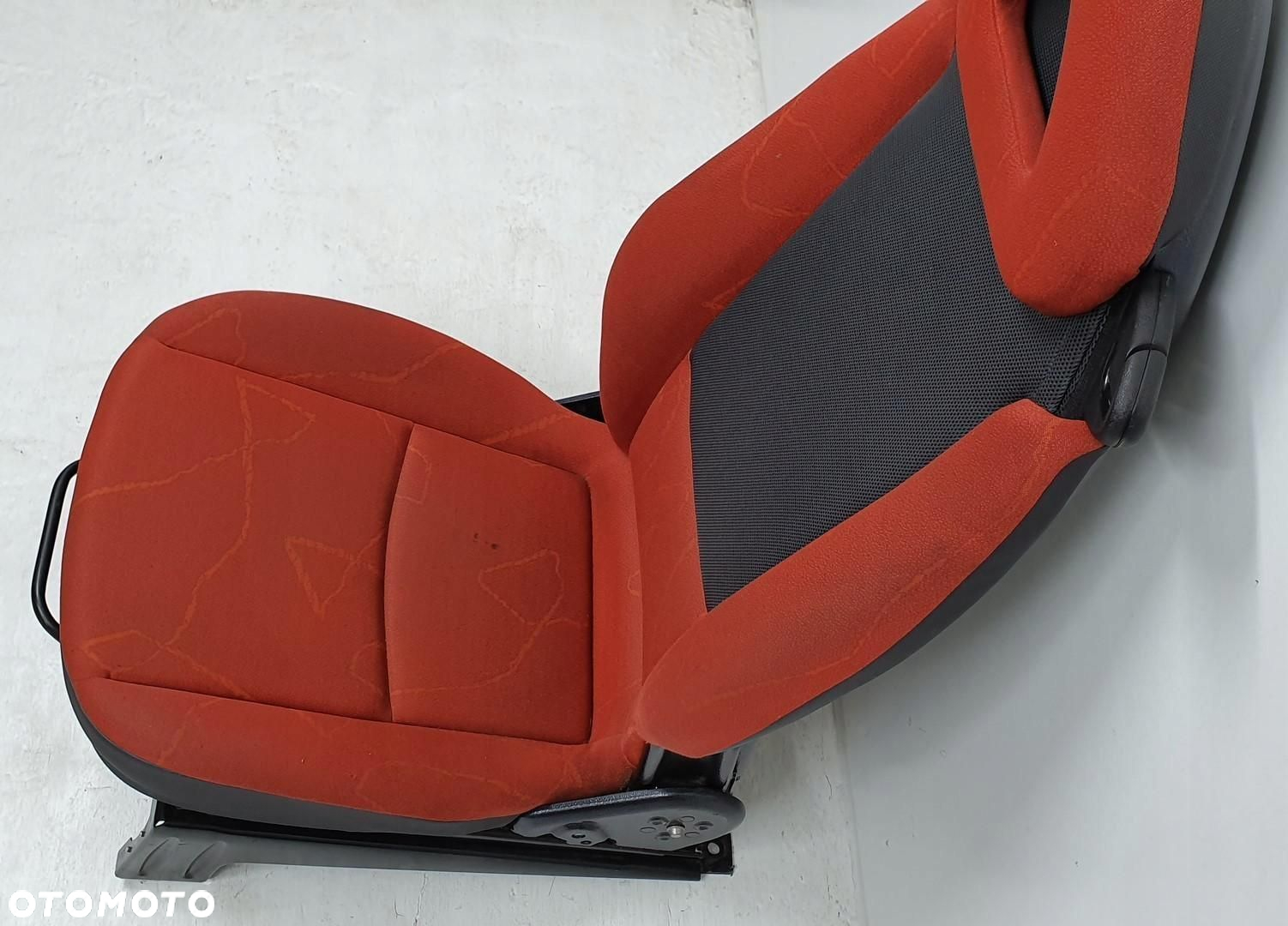 FOTEL LEWY KIEROWCY SMART FORTWO 450 EUROPA - 4