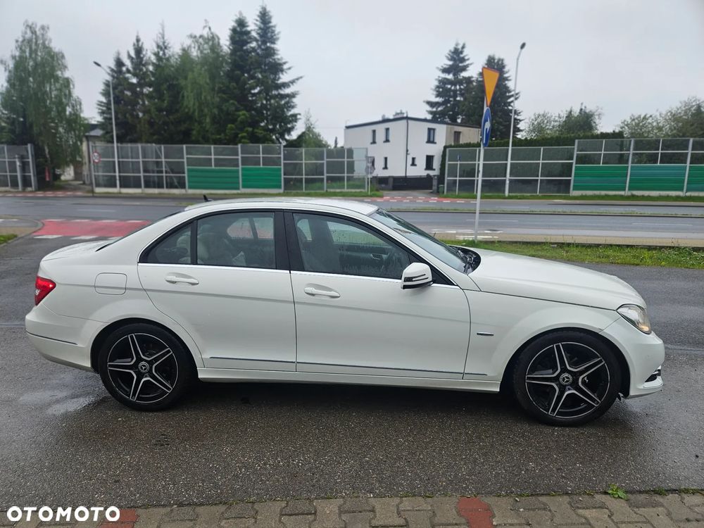 Mercedes-Benz Klasa C - 25