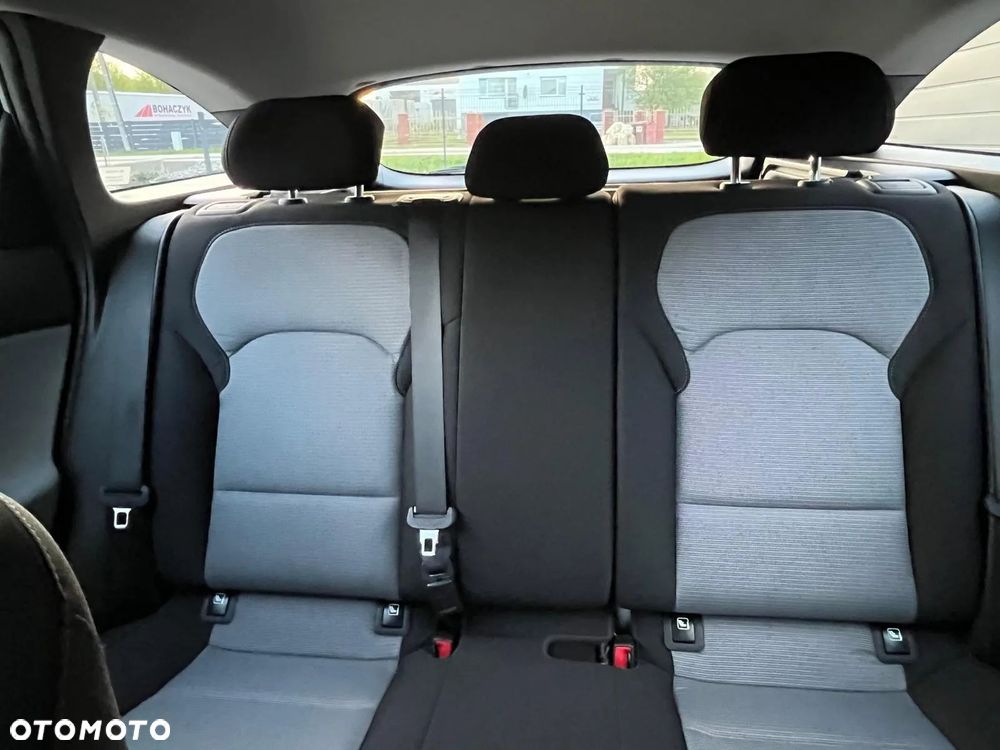 Hyundai i30 1.6 D Classic + - 22