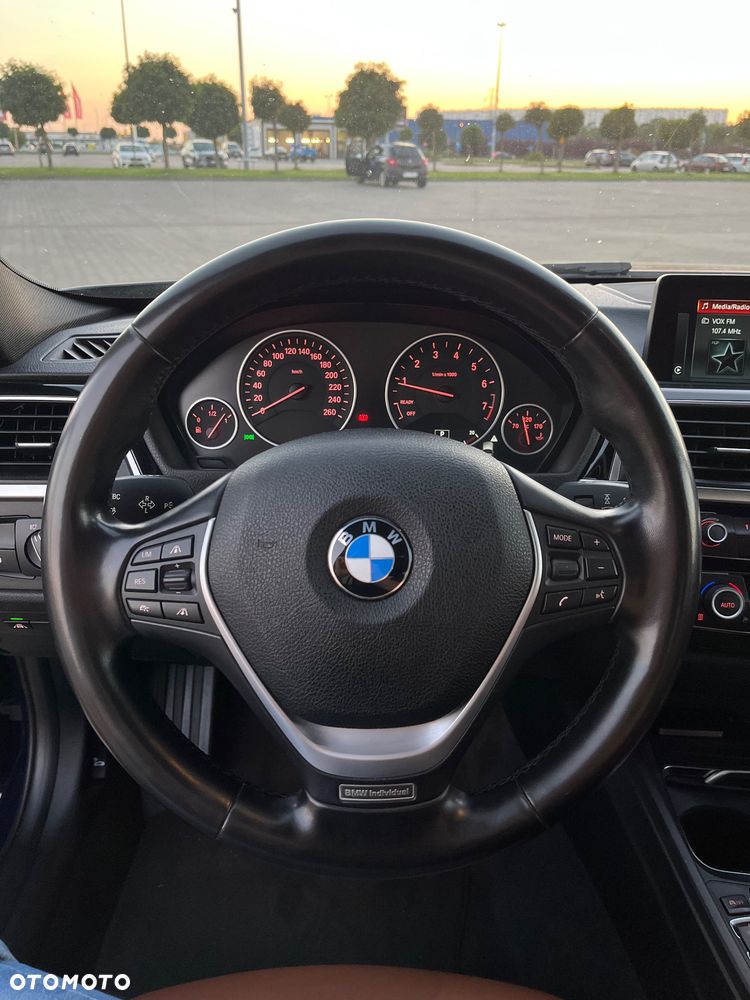 BMW Seria 3 320i xDrive Luxury Line - 14