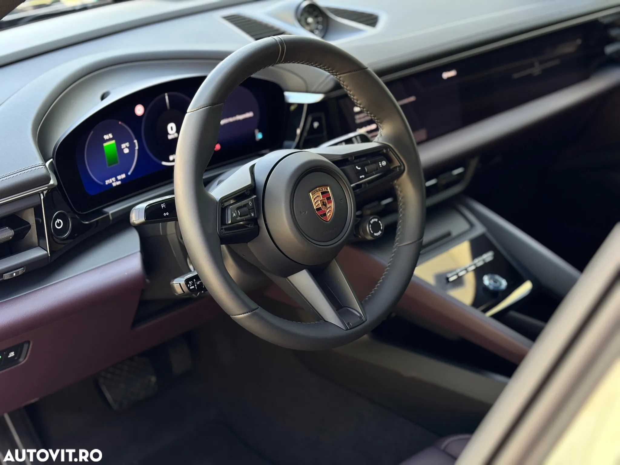 Porsche Macan 4 - 10