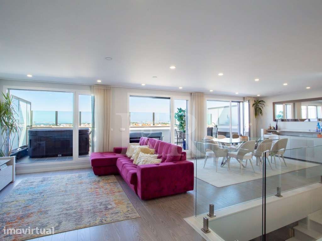 Apartamento T4 duplex com terraço e vista rio no Montijo - Grande imagem: 2/52