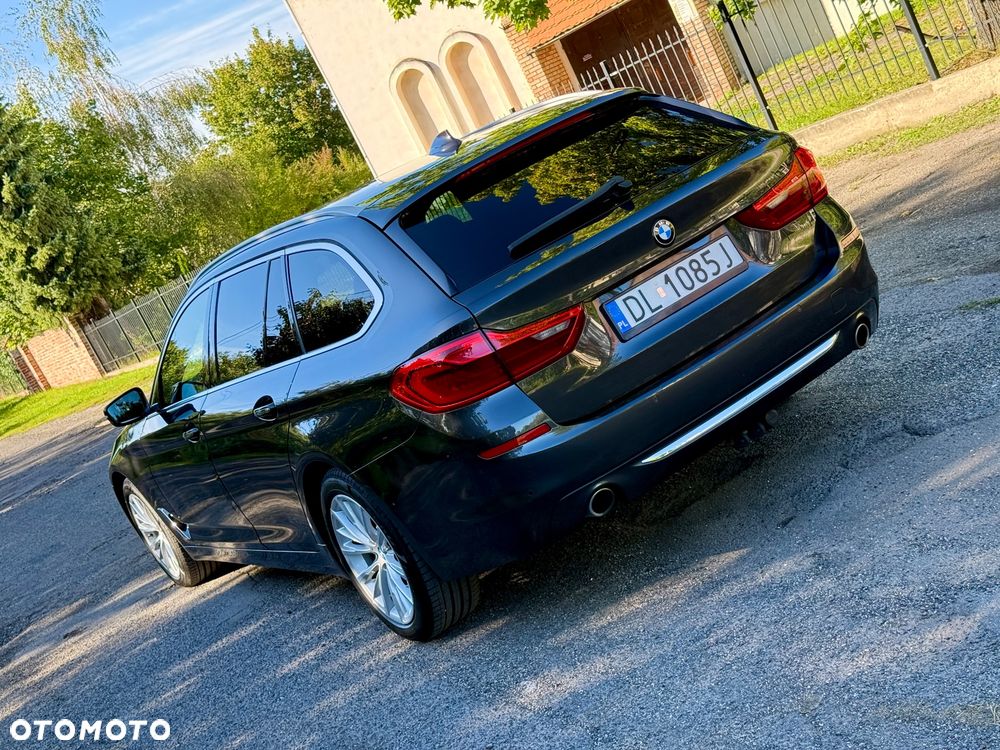 BMW Seria 5 520d Luxury Line - 4