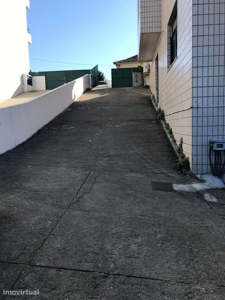 Garagem individual - V.N.Gaia - Oliveira do Douro - Grande imagem: 4/5