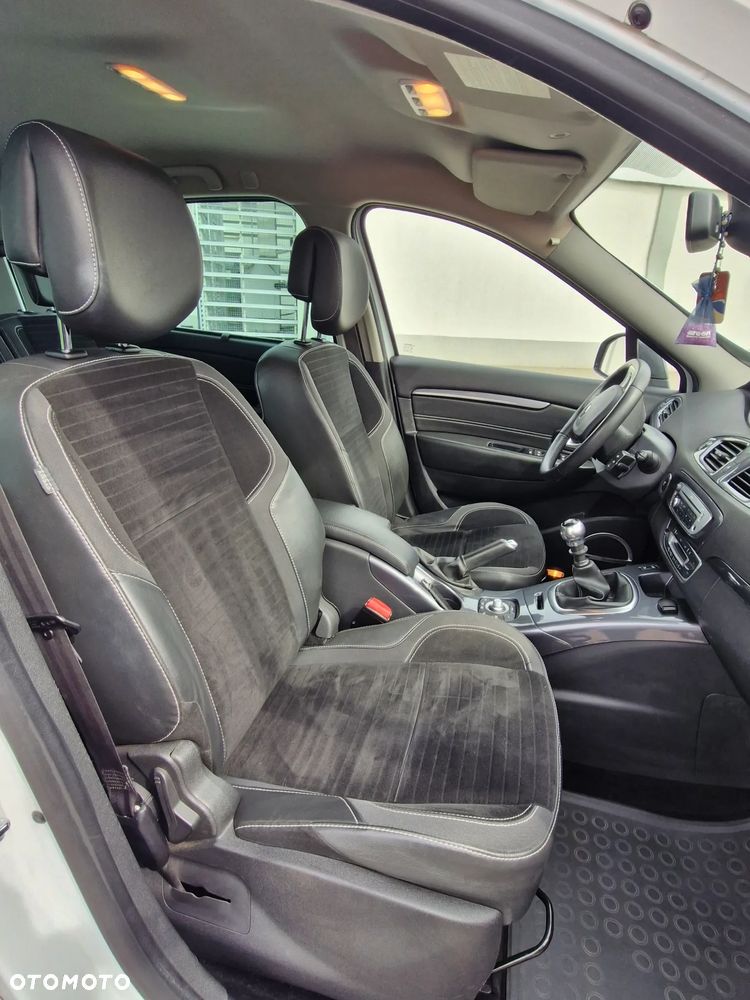 Renault Scenic 1.6 dCi Energy Bose Edition - 11