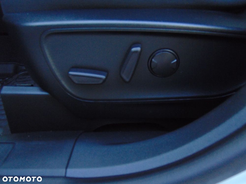 Ford Escape - 26