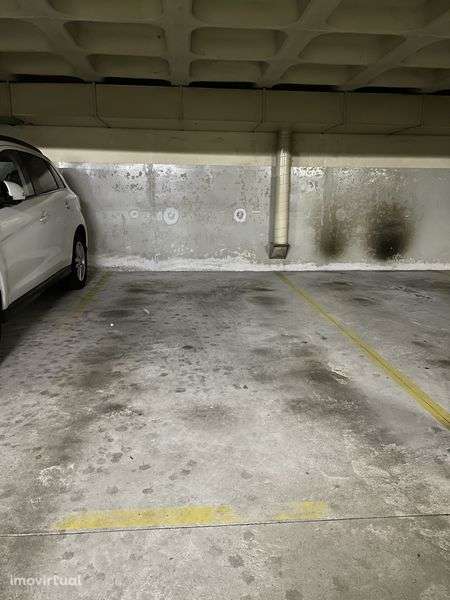 Aluga-se Lugar de Garagem - Grande imagem: 2/4