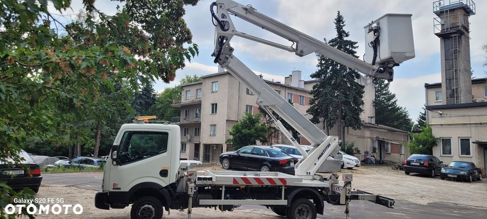 Nissan NV400 - 8