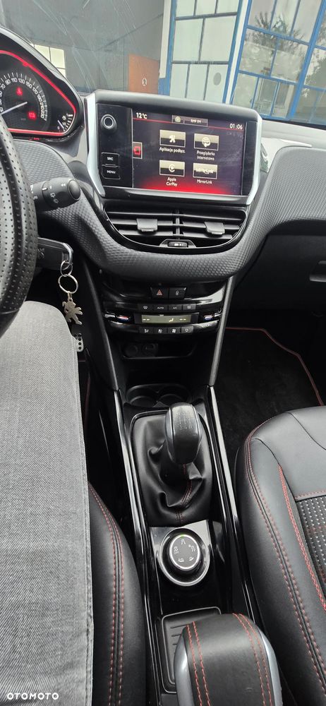 Peugeot 2008 PureTech 110 Stop&Start GT-Line Edition - 15