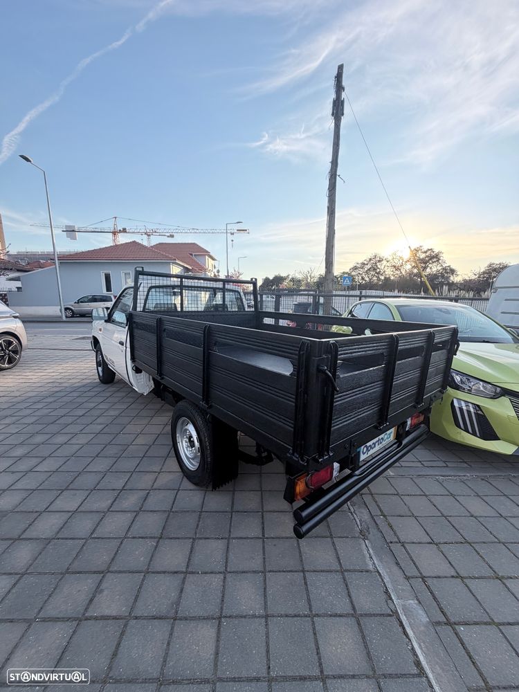 Nissan pick up 2.5 diesel 3 lugares com caixa atraz - 13