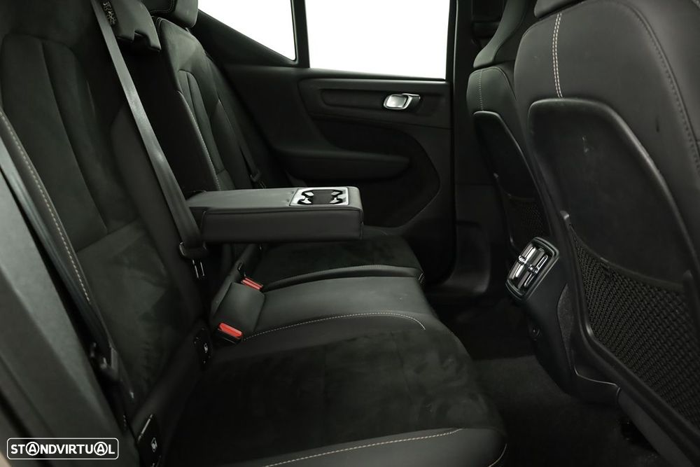 Volvo XC 40 1.5 T2 Plus Dark Auto - 22