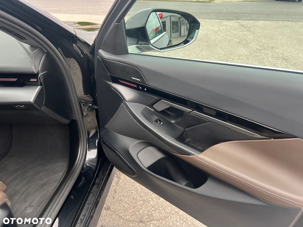 BMW Seria 5 530e PHEV - 10