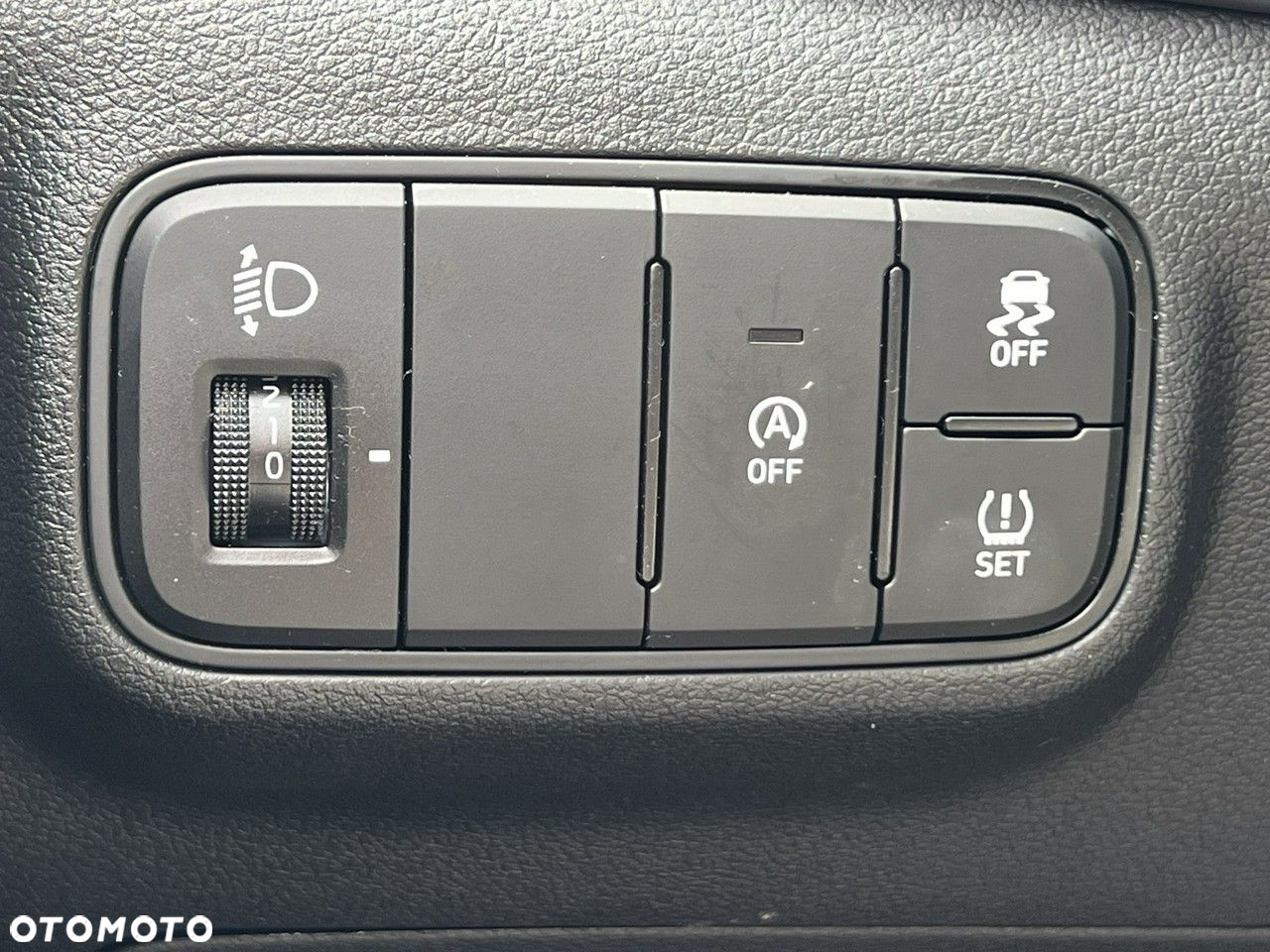 Hyundai i20 - 24