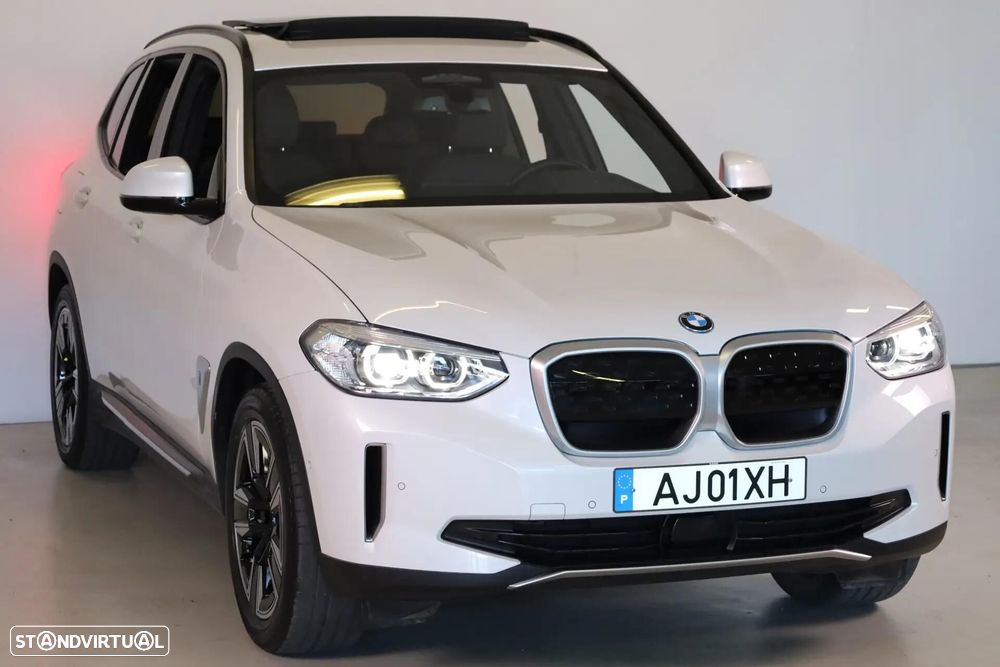 BMW iX3 Inspiring — fotografia 7