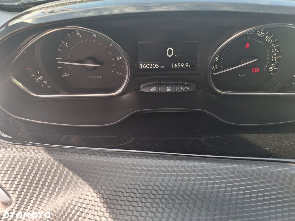 Peugeot 2008 PureTech 130 Allure Pack - 19