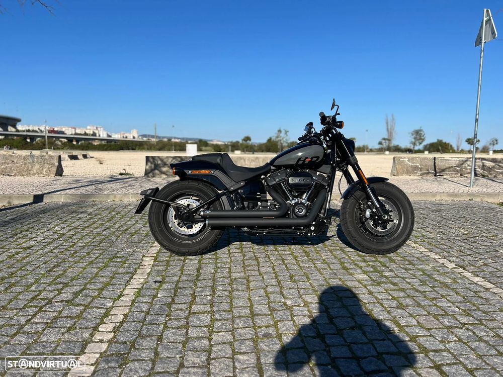 Harley-Davidson Softail FAT BOB 114 - 16