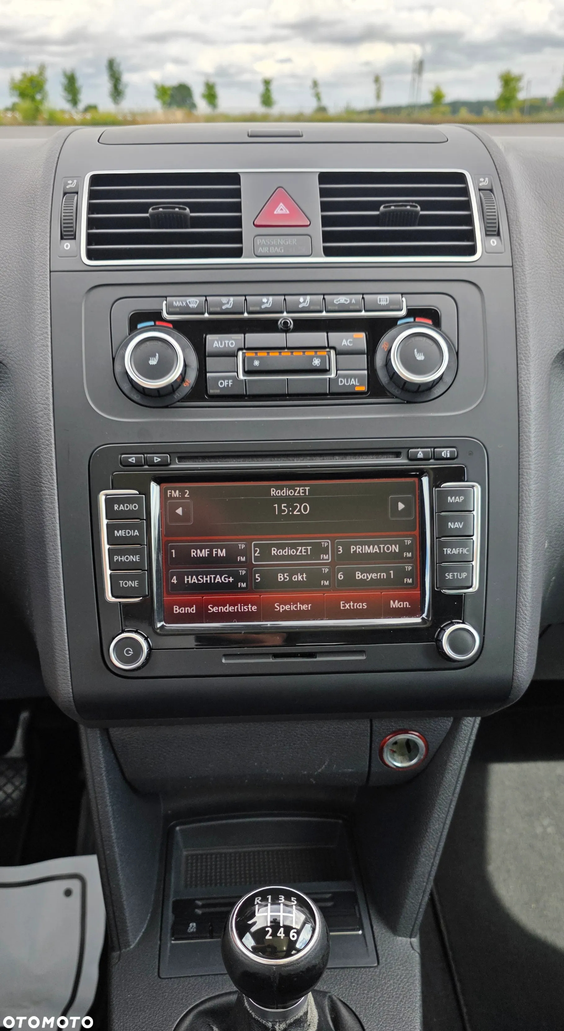 Volkswagen Touran 2.0 TDI United - 25