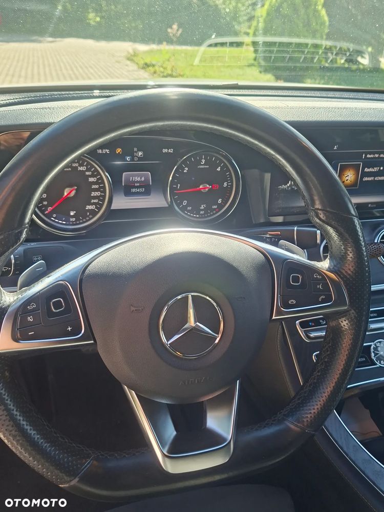 Mercedes-Benz Klasa E 220 d 4-Matic 9G-TRONIC - 8