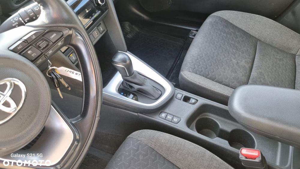 Toyota Yaris Cross - 18