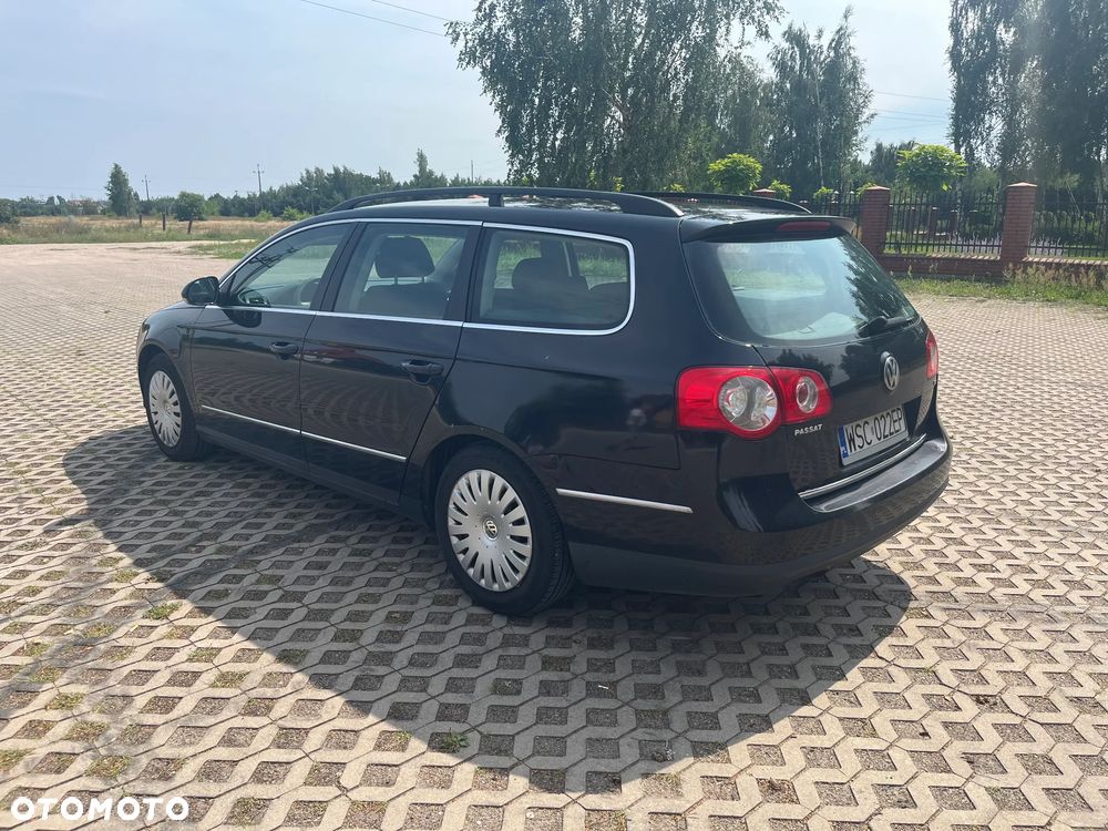 Volkswagen Passat 1.9 TDI Comfortline - 5