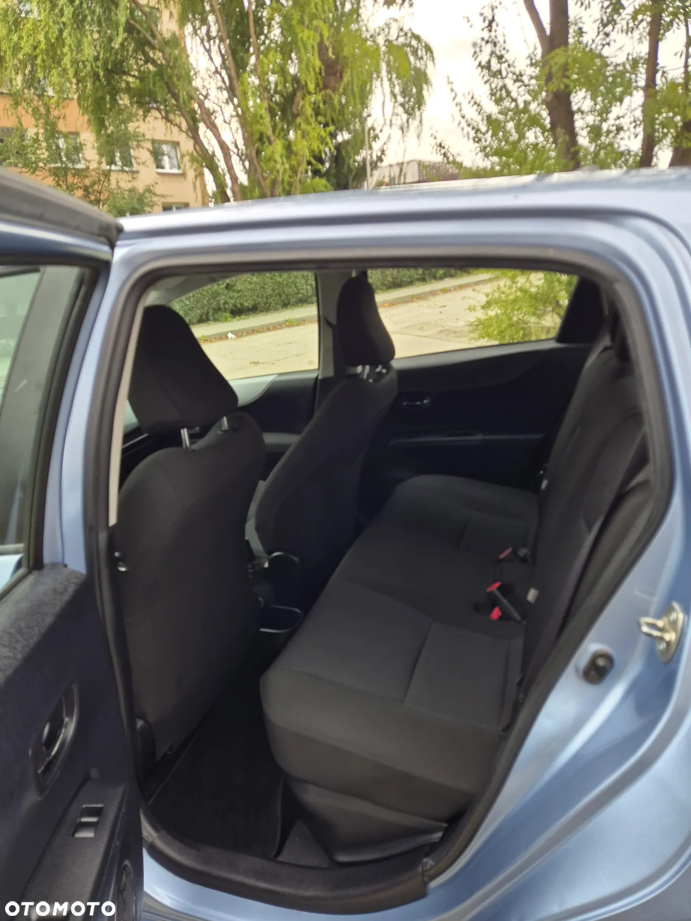 Toyota Yaris Hybrid 1.5 VVT-i - 11