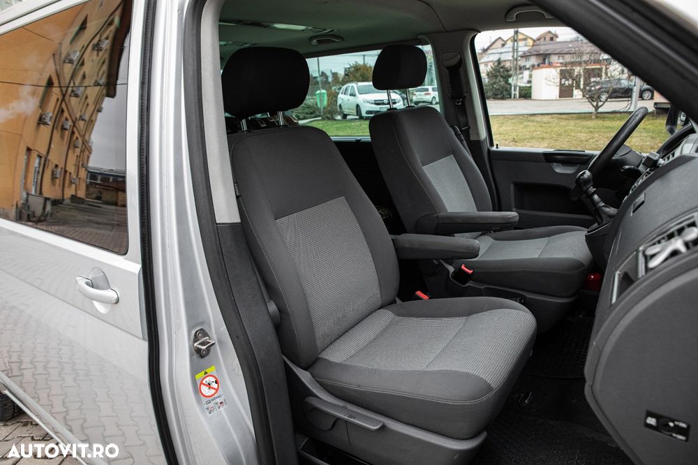 Volkswagen Caravelle - 27